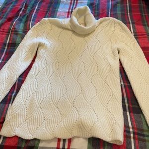 Sundance Champlain cream turtleneck. Lightweight cotton blend. Size S